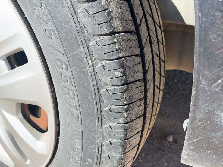 2013-dodge-grand-caravan-se-image-32