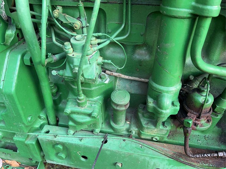 john-deere-3020-image-32