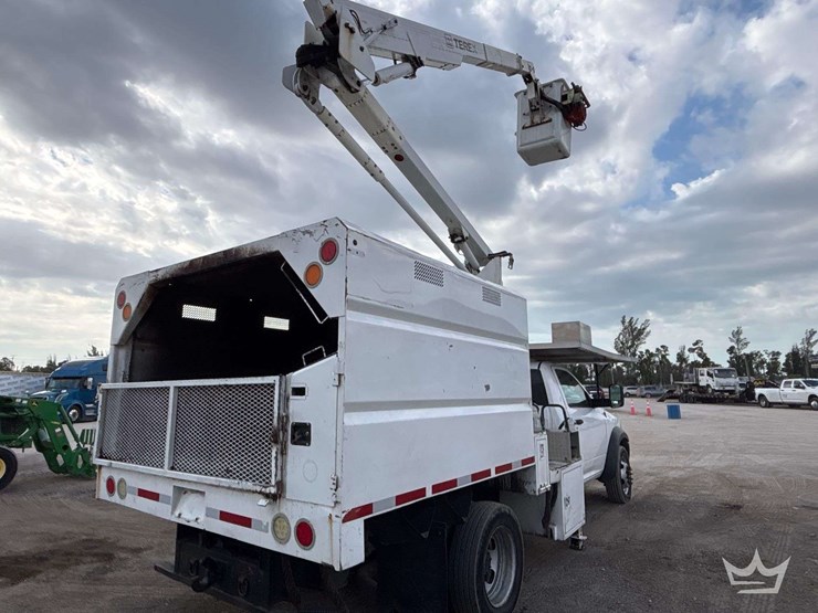 2011-dodge-ram-4x4-terex-hi-ranger-lt40-40ft.-forestry-chipper-insulated-bucket-truck-image-4