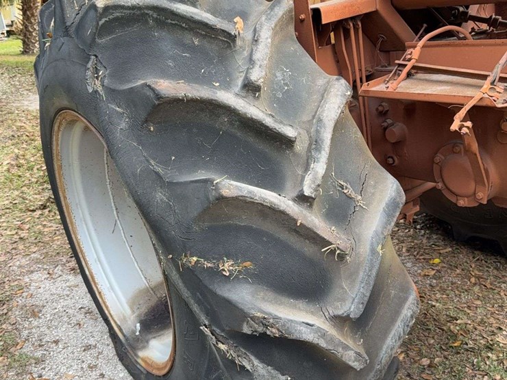 minneapolis-moline-g706-image-52