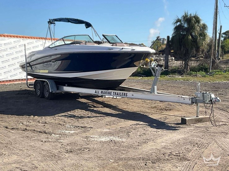 2014-sea-ray-250slx-bowrider-boat-with-t/a-boat-trailer-image-2