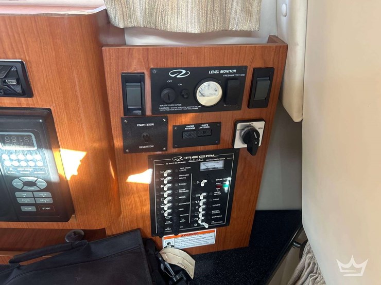 2008-regal-2565-express-cruiser-boat-with-30ft-t/a-continental-boat-trailer-image-42