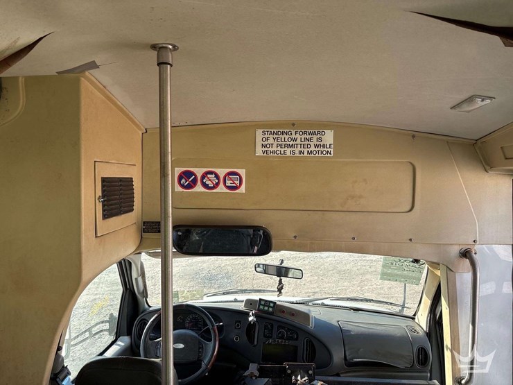 2003-ford-e450-image-25