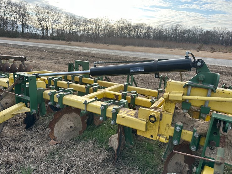 #38451-•-roll-a-cone-16-row-30"-bedder-chopper-image-45