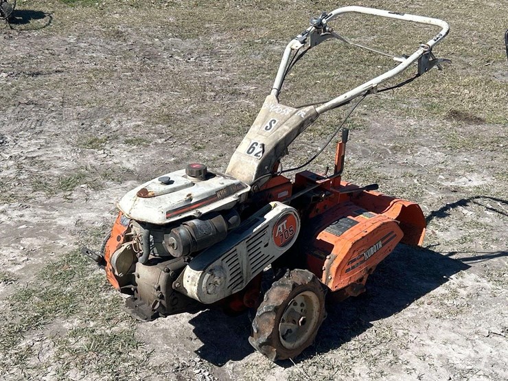 kubota-walk-behind-rear-tine-rototiller-image-1