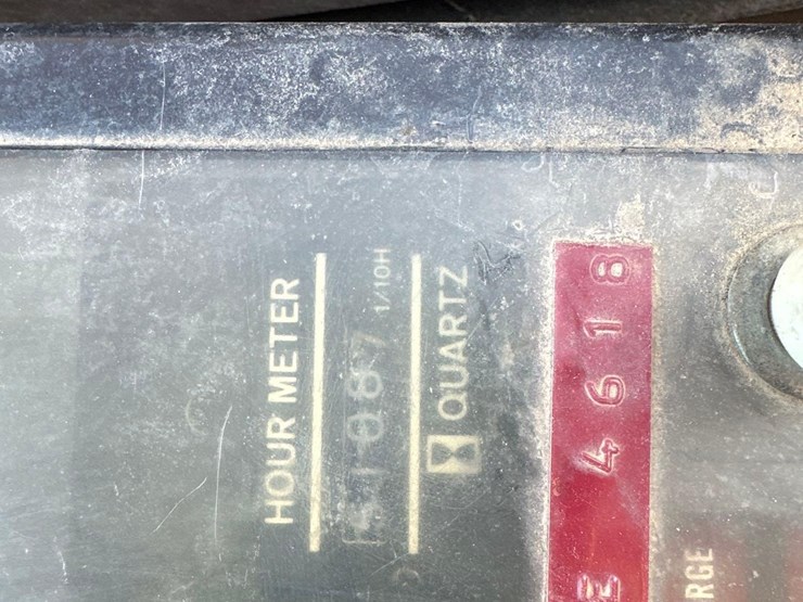 caterpillar-e70b-image-15