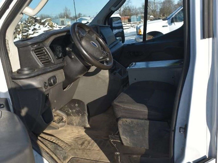 2021-ford-transit-image-14