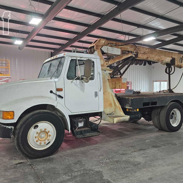 1998 INTERNATIONAL 4700