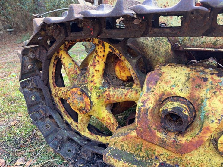 caterpillar-2-ton-crawler-image-31