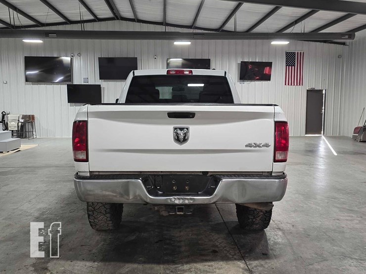 2012-dodge-2500-image-8