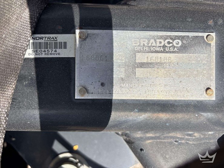 bradco-84in-hydraulic-6-way-dozer-blade-skid-steer-attachment-image-5