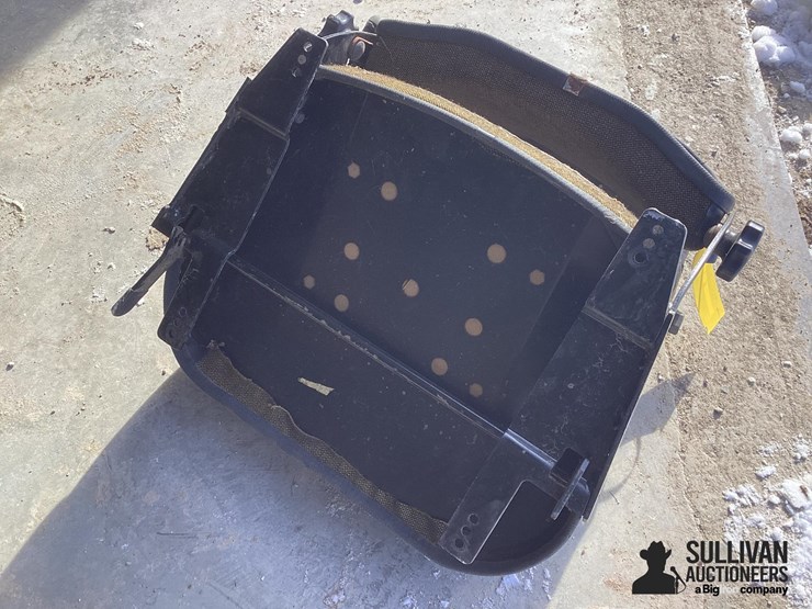 miscellaneous-tractor-seat-image-13