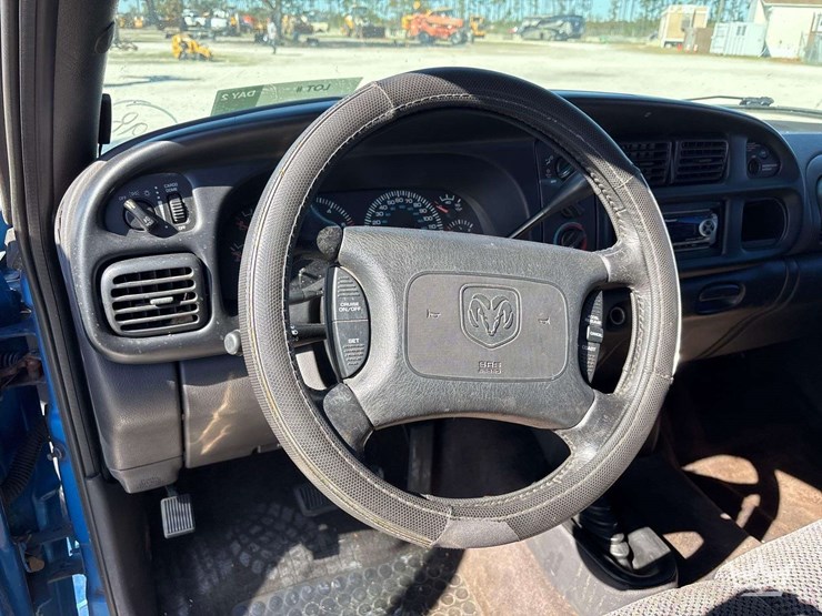 2000-dodge-ram-1500-image-16