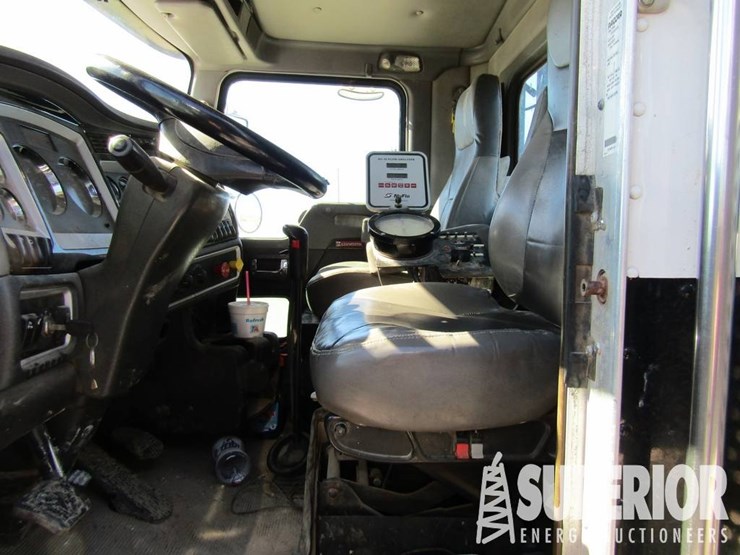 2015-kenworth-t800-image-2
