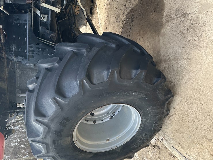 #38416-•-2016-case-axial-flow-8240-prwd-combine-yfg230343-image-10