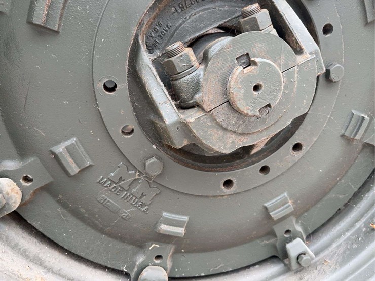 minneapolis-moline-m5-image-35