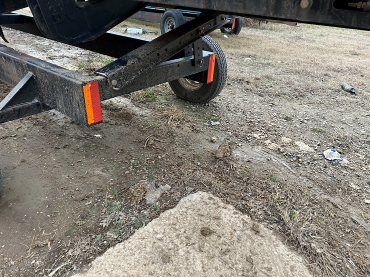 #38417-•-head-hauler-dl-37-37'-header-wagon-image-17