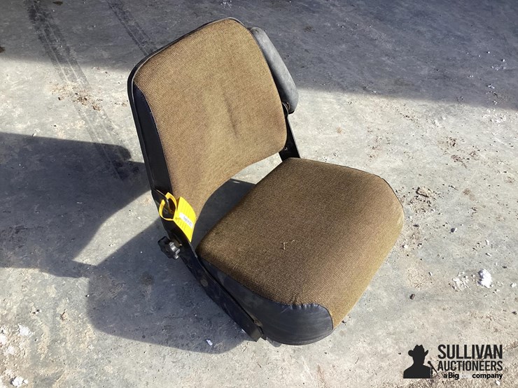 miscellaneous-tractor-seat-image-3