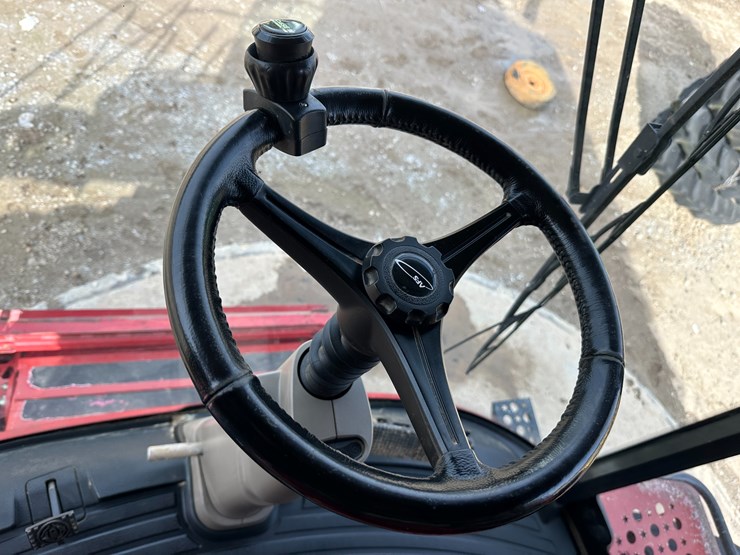 #38416-•-2016-case-axial-flow-8240-prwd-combine-yfg230343-image-78