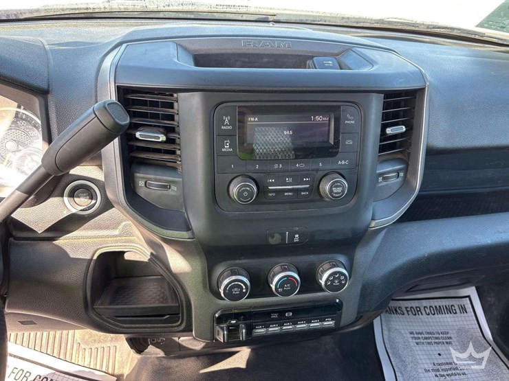 2019-ram-4500-4x4-s/a-dump-truck-image-30