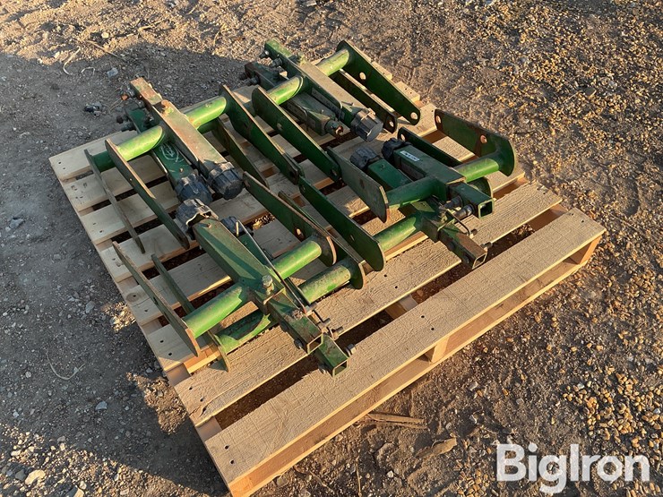 john-deere-twist-adjust-planter-opener-brackets-image-7