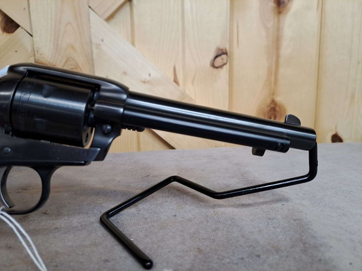 ruger-new-model-single-six-.22-lr/.22-magnum-sa-revolver-image-10