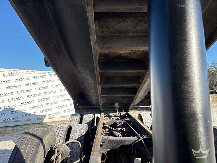 2016-kenworth-t800-image-19