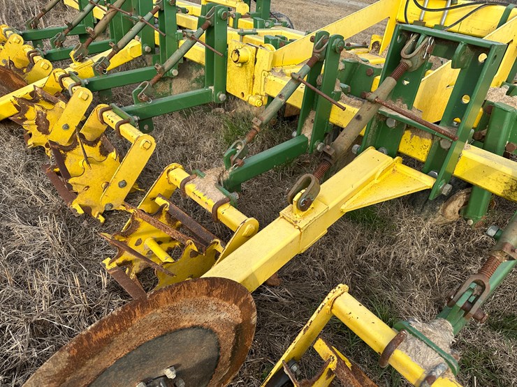 #38451-•-roll-a-cone-16-row-30"-bedder-chopper-image-25