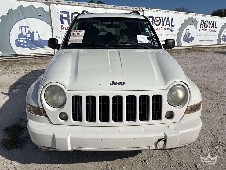 2007-jeep-liberty-image-29