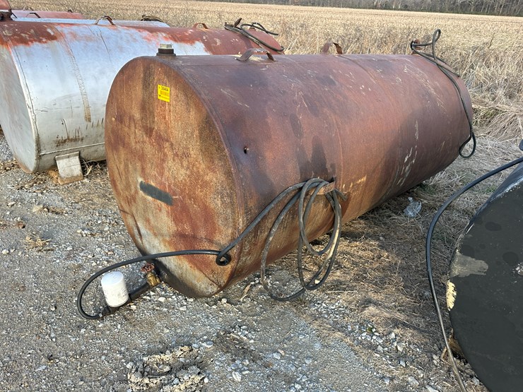 #38464-•-~575gal-fuel-tank-image-1