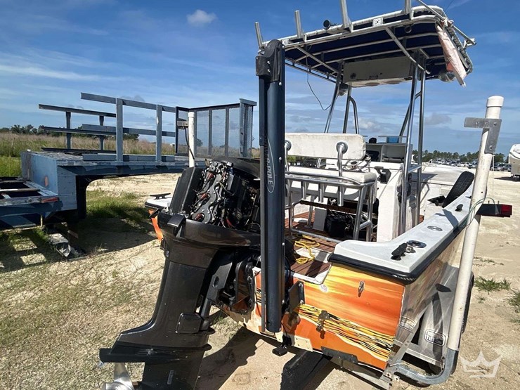 1990-21ft-center-console-fishing-boat-with-t/a-boat-trailer-image-23