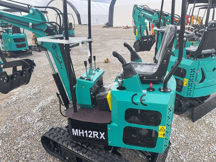 2026-cfg-industry-mh12rx-image-3