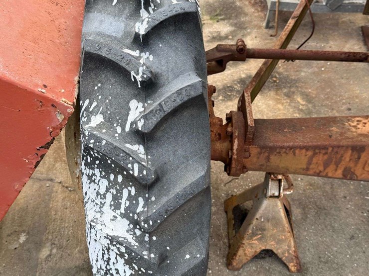 minneapolis-moline-g708-image-22