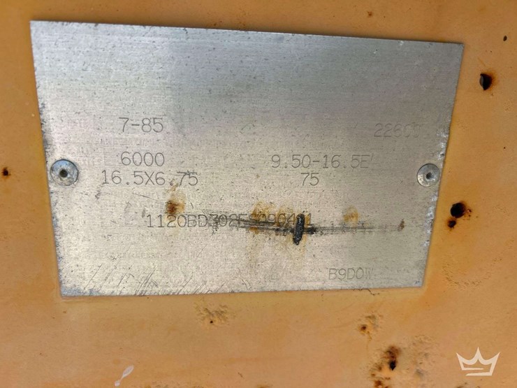 1986-eager-beaver-b9d0w-20ft.-11-ton-tri-axle-dovetail-tag-a-long-tailer-image-6