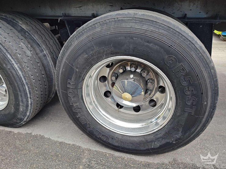 2023-titan-trailer-image-24