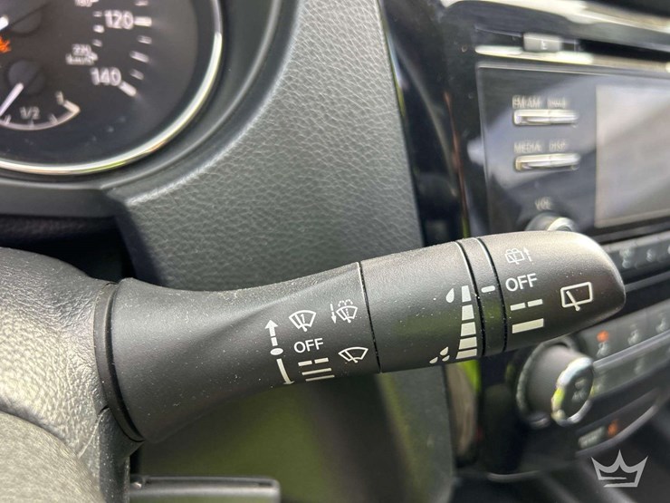 2017-nissan-rogue-image-16