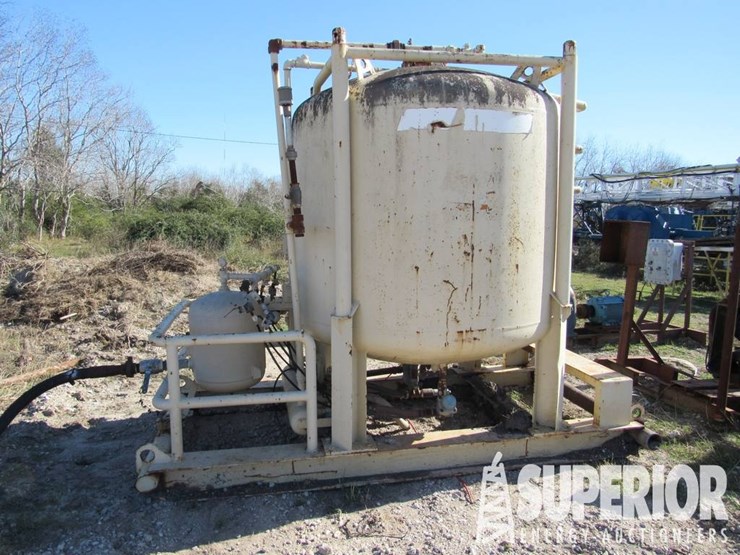 (1-22)-1985-gulfex-6'dia-x-48"h-sand-pot,-w/air-...-image-2