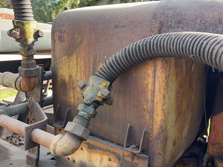 caterpillar-forty-gas-crawler-image-19