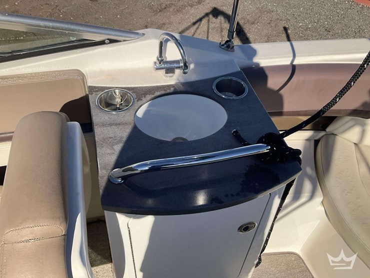 2014-sea-ray-250slx-bowrider-boat-with-t/a-boat-trailer-image-19