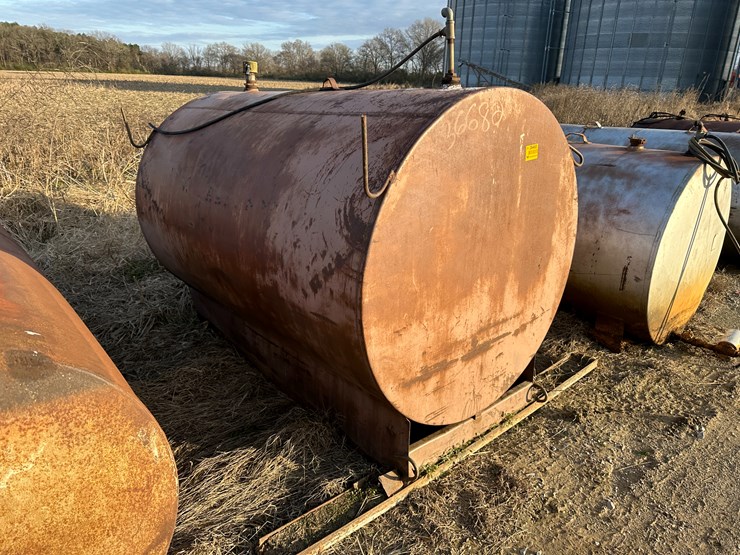 #38460-•-~550gal-fuel-tank-image-2