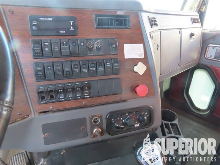 2012-western-star-4900-image-9