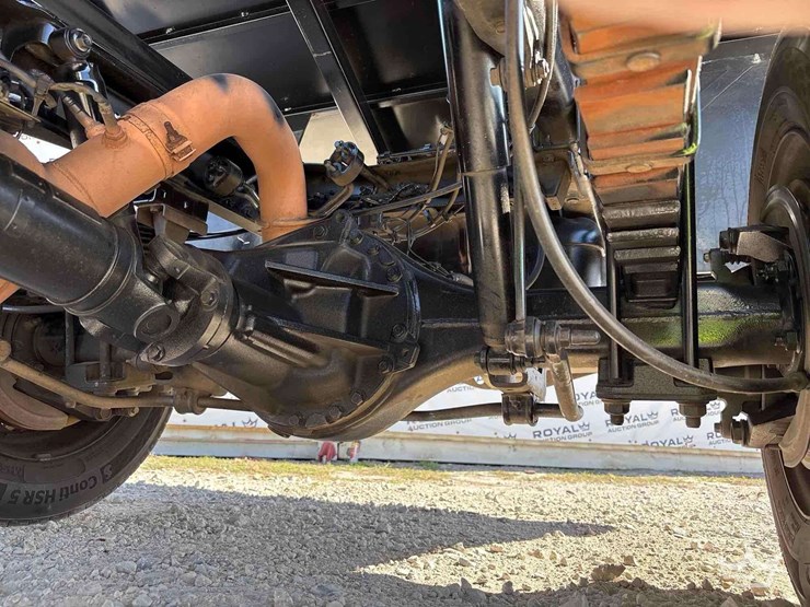 2019-ram-4500-4x4-s/a-dump-truck-image-37