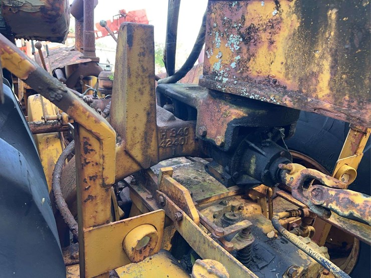 john-deere-840-image-32