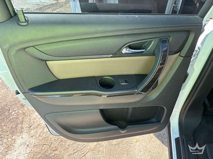 2017-gmc-arcadia-suv-image-18