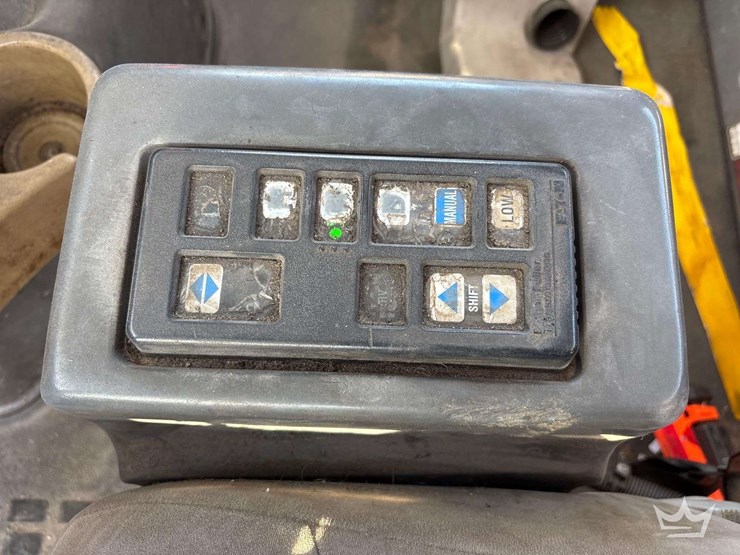 2006-volvo-vnm-image-24