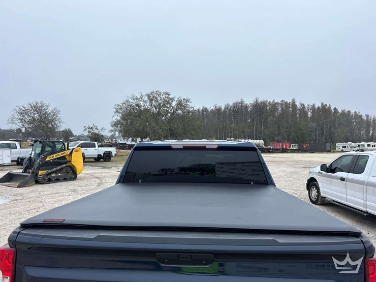 2019-chevrolet-silverado-1500-image-28