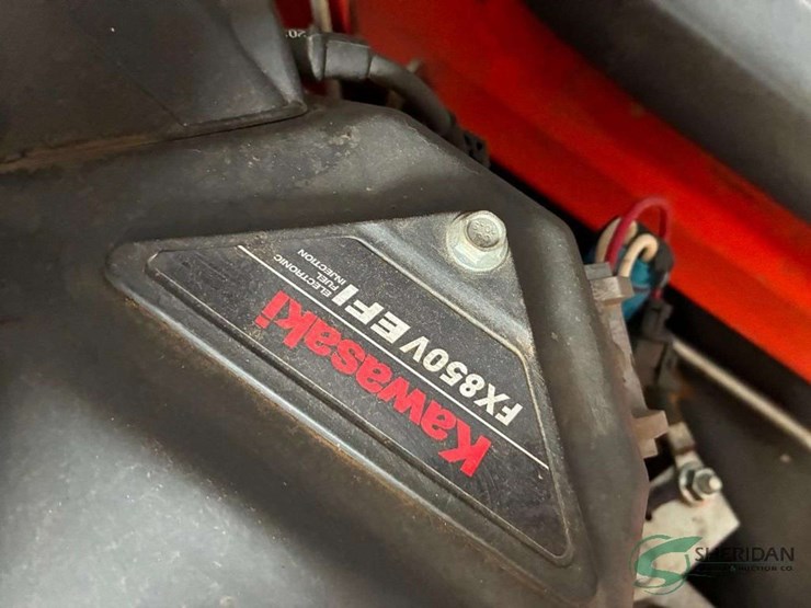 kubota-781-60"-zero-turn-mower-showing-2349-hours-image-15