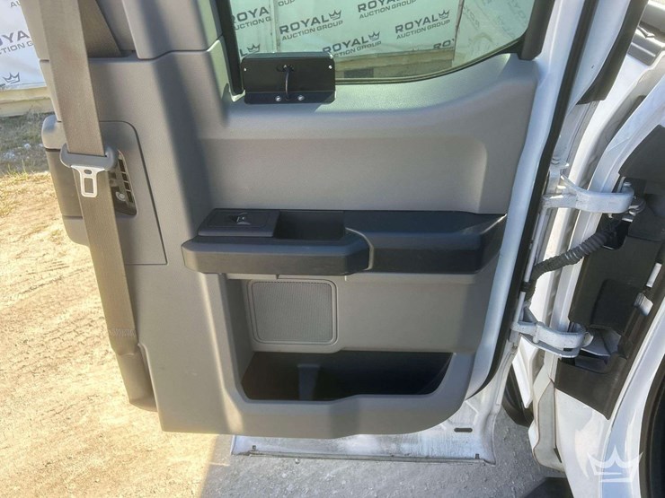 2017-ford-f150-image-22