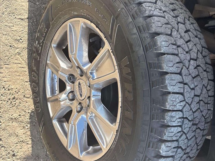 2015-ford-f150-image-26