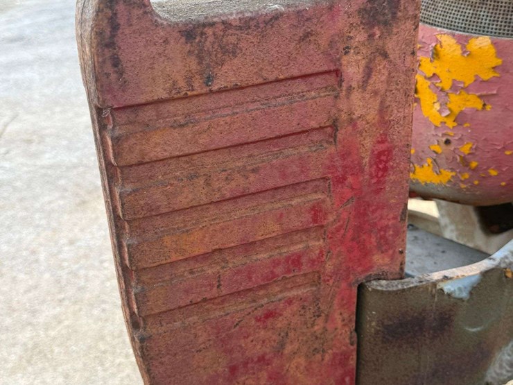 massey-ferguson-98-image-21